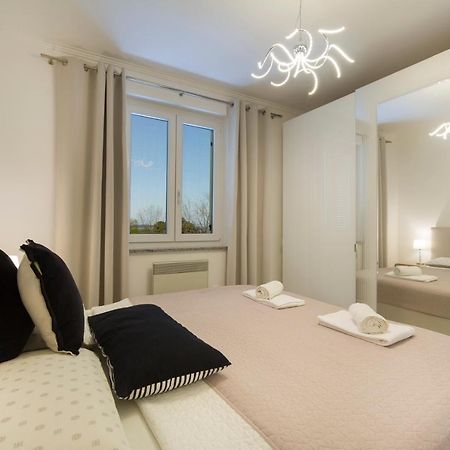Apartment Marica Pula Bagian luar foto