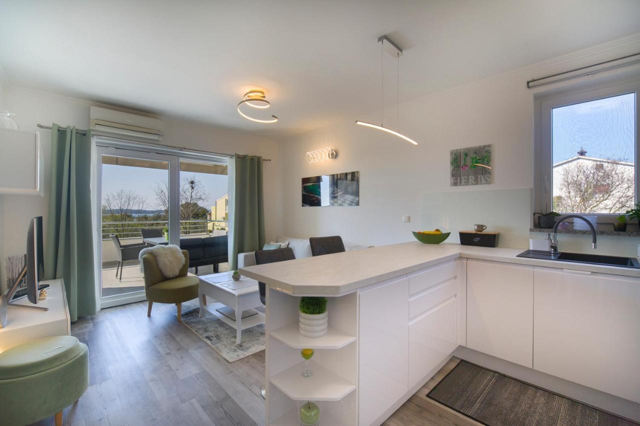Apartment Marica Pula Bagian luar foto